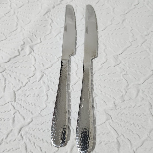 Cambridge Butter Dinner Knife Stainless Steel Silverware Colonial Hammered set 2 - Picture 1 of 3